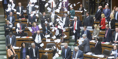 Nationalrat: Asylpaket beschlossen