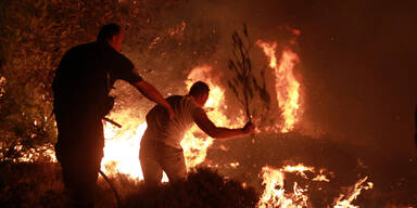 Waldbrand wütet im Norden Athens