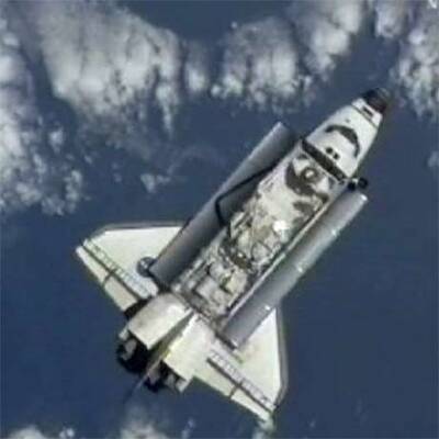 Atlantis an ISS angedockt