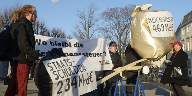 Faymann II startet mit Tränen