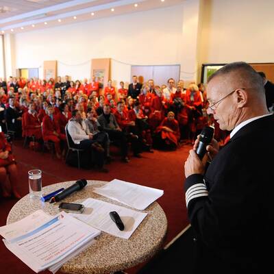Widerstand gegen Kürzungen bei AUA