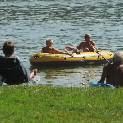 Wer kann, geht bei der Rekord-Hitze baden