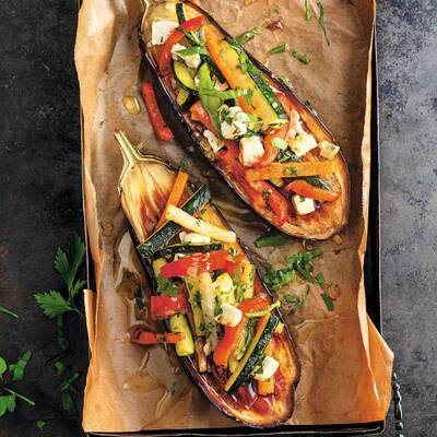 Zucchinisalat mit frischer Minze und Brunnenkresse