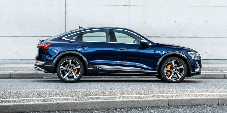 Audi greift mit dem e-tron S (Sportback) an