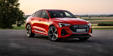 Audi greift mit dem e-tron S (Sportback) an