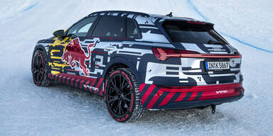 Audis Elektro-SUV stürmt die Streif hoch