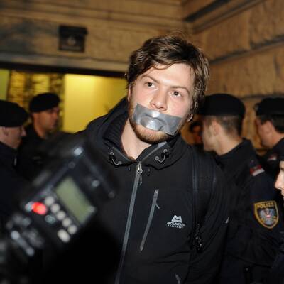 Polizei räumt besetztes Audimax