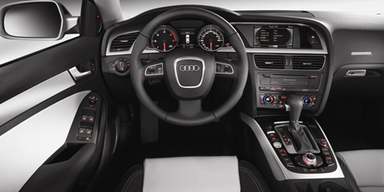 Viertüriges Coupé in Hochform