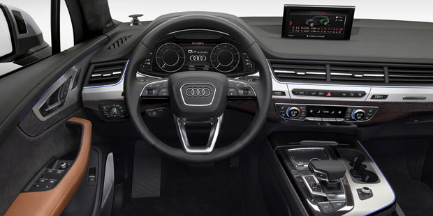 Audi Q7 mit Plug-in-Hybrid startet