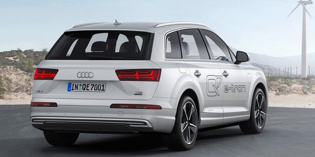 Audi Q7 mit Plug-in-Hybrid startet