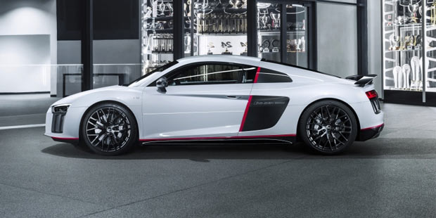 R8 Coupé V10 plus „selection 24h“ startet