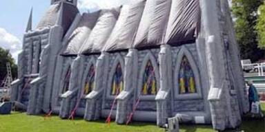 aufblasbare_kirche