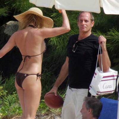 Sexy Housewife Nicolette Sheridan