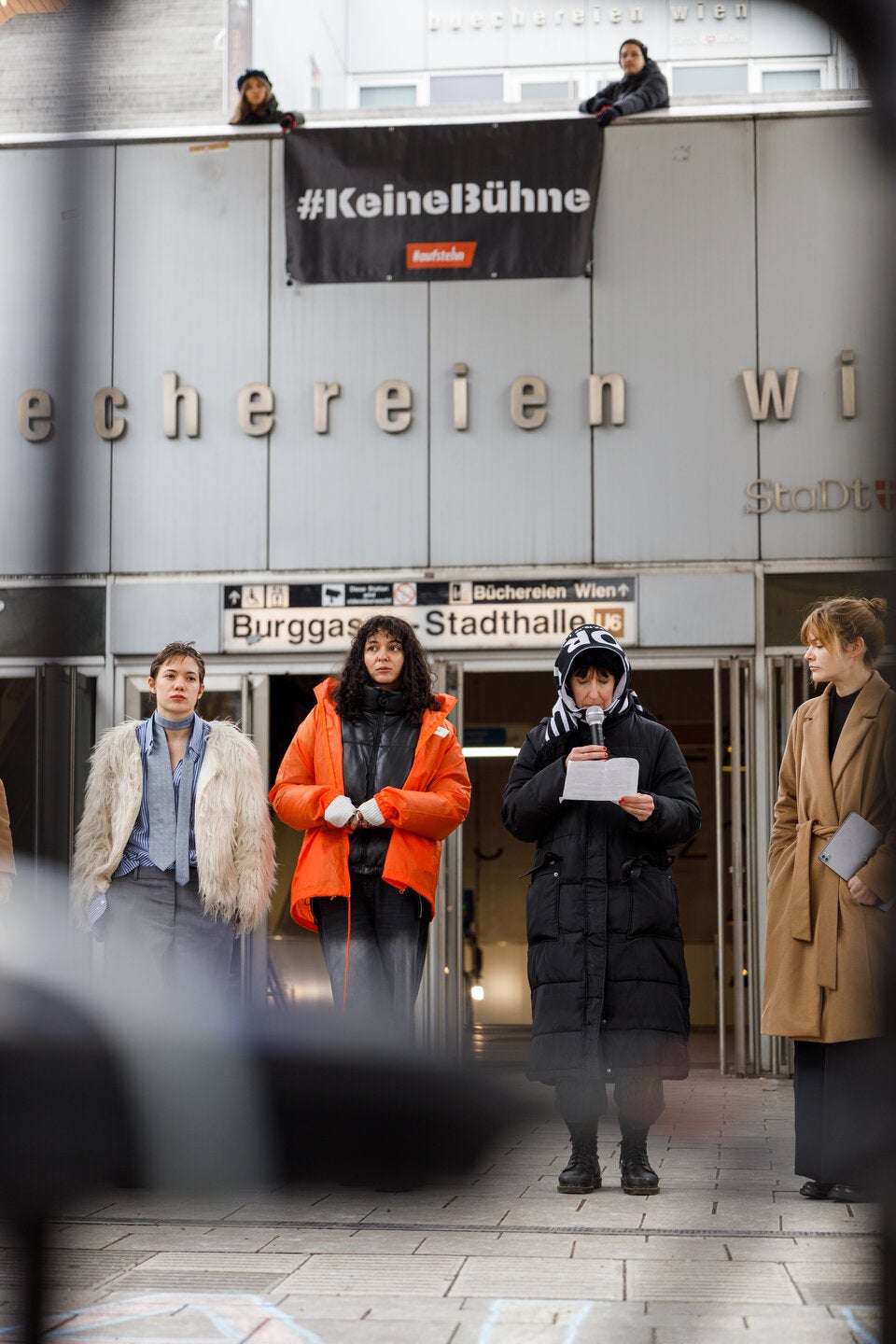Protest-Aktion gegen Til Lindemann