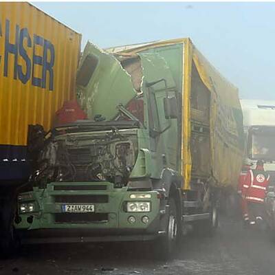 Massen-Crash auf der A8 in Bayern