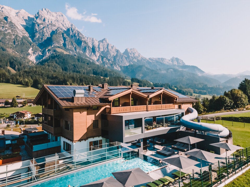 60 Meter-Rutschspass mit Zeitnehmung und Trampolinraum in Good Life Resort Riederalm in Leogang.