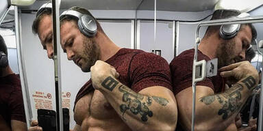 Steward hat auf WC Sex mit Porno-Star