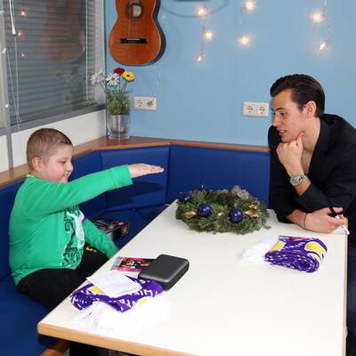 Hosiner & Co spielten Christkind für die Kids