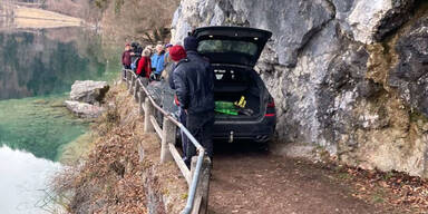 Stecken geblieben: Deutscher wollte mit SUV spazieren gehen