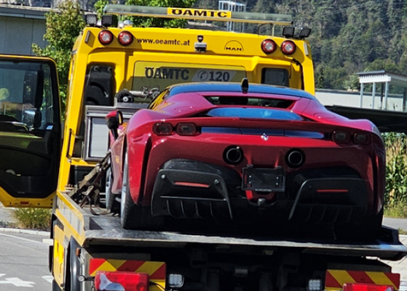 156 km/h in 80er-Zone: Polizei behält Luxus-Auto ein