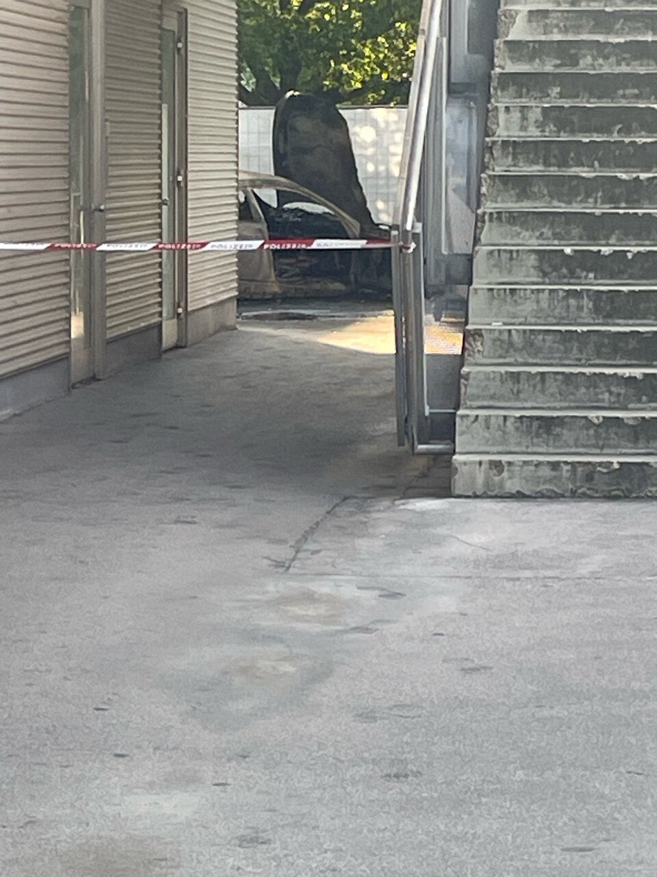 Rammbock-Bande rast mit Auto ins Donauzentrum: Protokoll des Coups