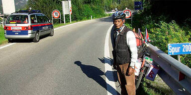 Mountainbiker nimmt Tiroler Autobahn