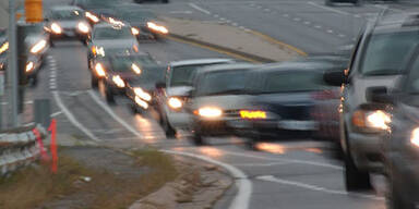 autobahn_konsole_photoscom