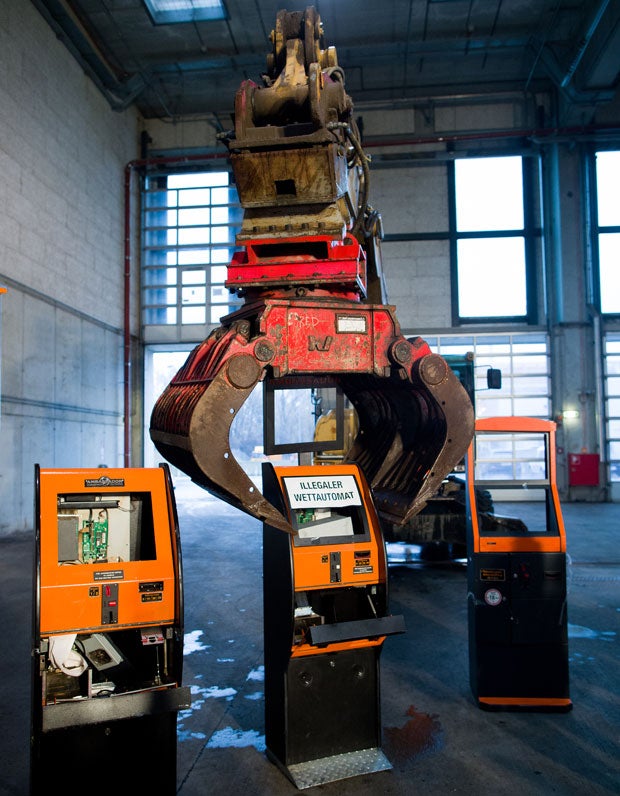 Hier vernichtet Stadt Wien Wettautomaten