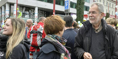 Tausende bei Großdemo für Flüchtlinge