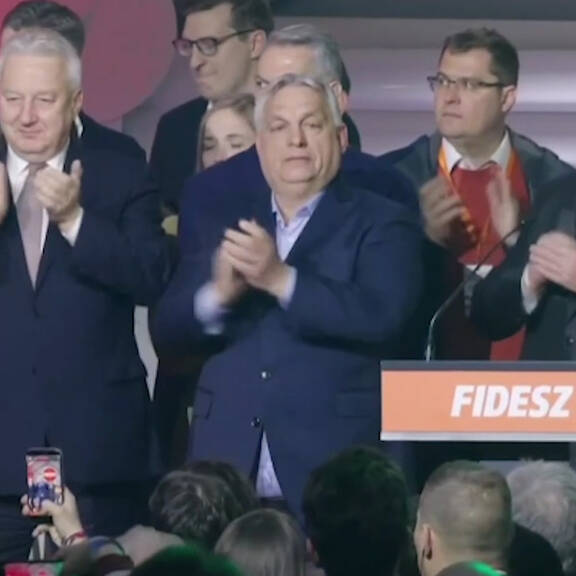 Ein geschlagener Viktor Orban in Budapest