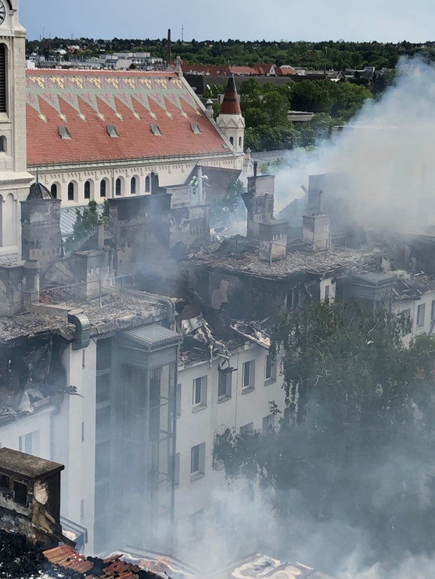 Die ersten Bilder nach dem Feuer-Inferno