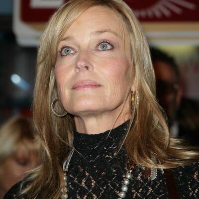 Bo Derek geht mit Lugner zum Opernball