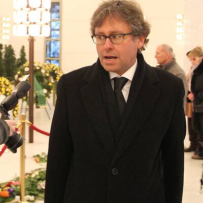 Die Aufbahrungshalle 2