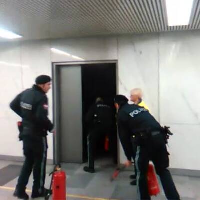 Feuer-Alarm in der Wiener U-Bahn