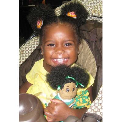 Diese Kinder sehen aus wie ihre Puppen! 