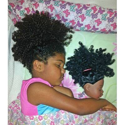 Diese Kinder sehen aus wie ihre Puppen! 