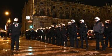 Akademikerball: 54 Festnahmen