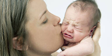 Babys weinen, damit Eltern keinen Sex haben