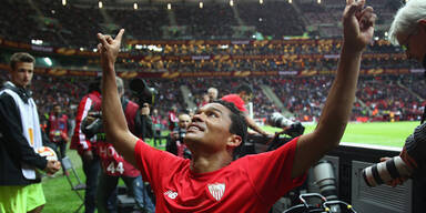 AC Milan holt Carlos Bacca