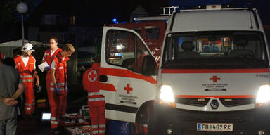 Ein Verletzter bei Brand in Wohnhaus