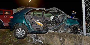 4 Verletzte bei schwerem Crash 