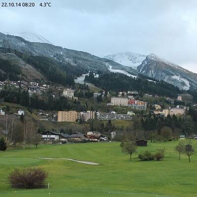 Schnee nur auf den Bergen im Gasteinertal, Salzburg