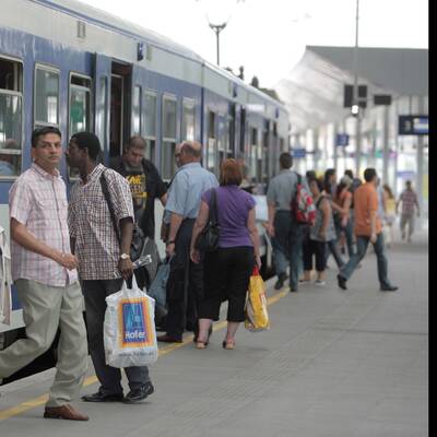 Alles steht nach Oberleitungsschaden