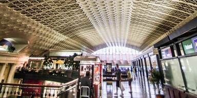 Hacker spielten Pornos am Haubtbahnhof ab