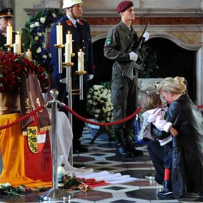 Jörg Haider in Klagenfurt aufgebahrt
