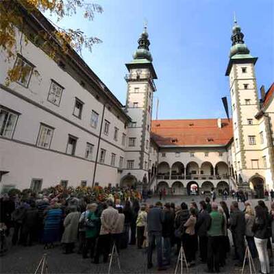 Jörg Haider in Klagenfurt aufgebahrt
