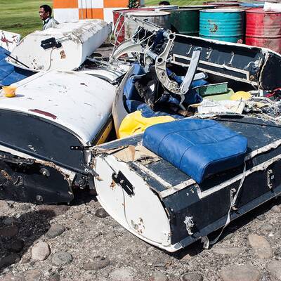 Lion-Air-Wrack wird von 70 Spezialisten geborgen.