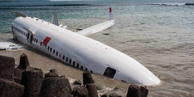 Bali-Bruchlandung: Wrack wird geborgen