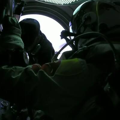 Wegen Windes wurde Baumgartners Sprung abgebrochen.