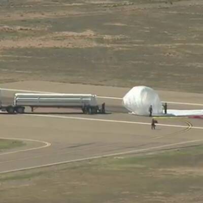 Wegen Windes wurde Baumgartners Sprung abgebrochen.